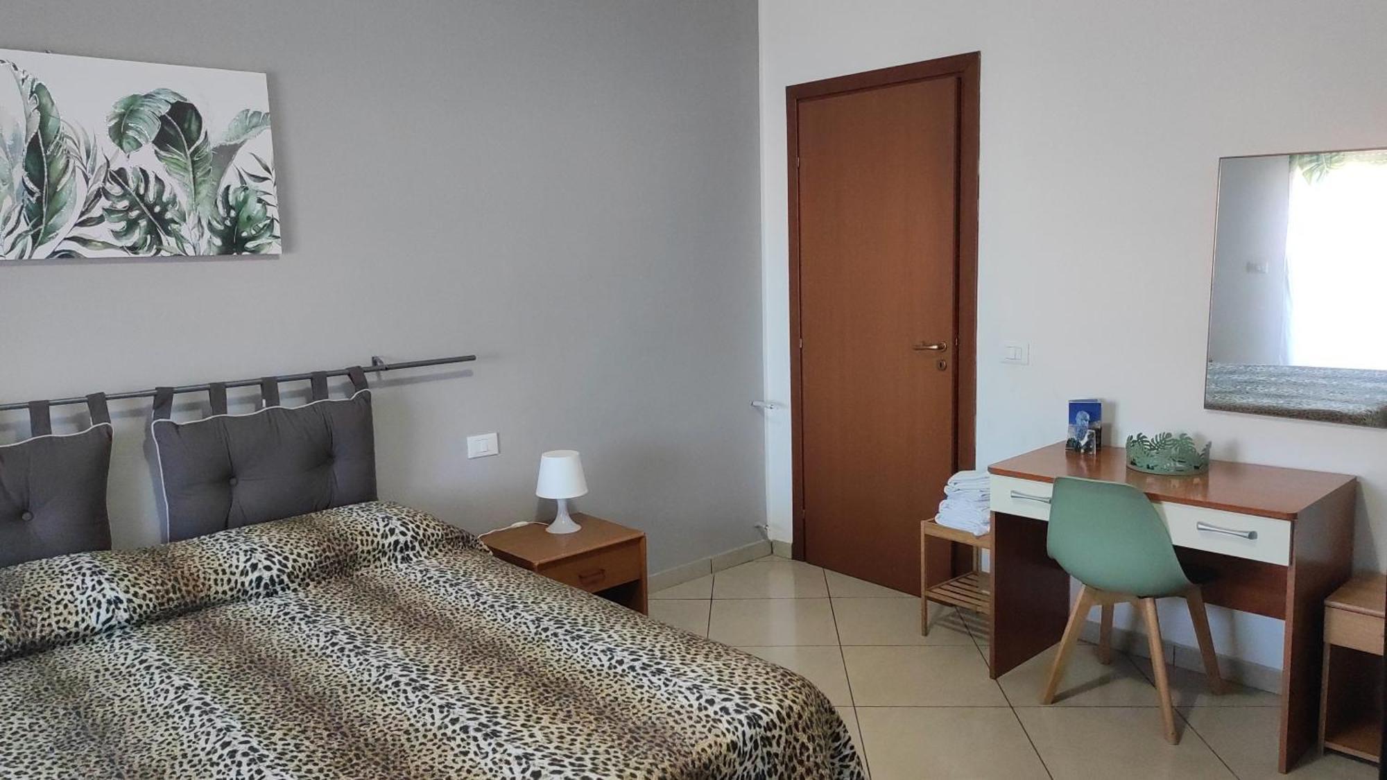 Bed And Breakfast Oasi Reggio Calabria Camera foto